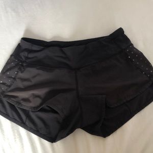 Lululemon. Size 4. Black